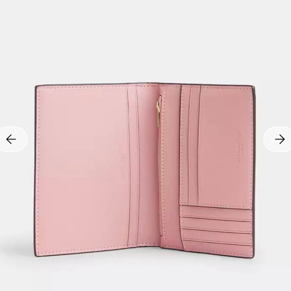 Coach passport holder in powder pink - Picture 2 of 2